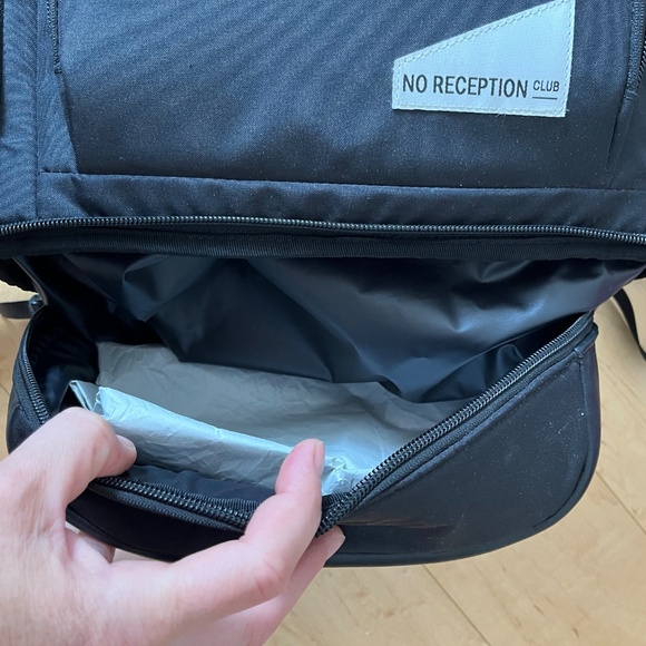 No Reception Club Bag - Picture 5 of 8